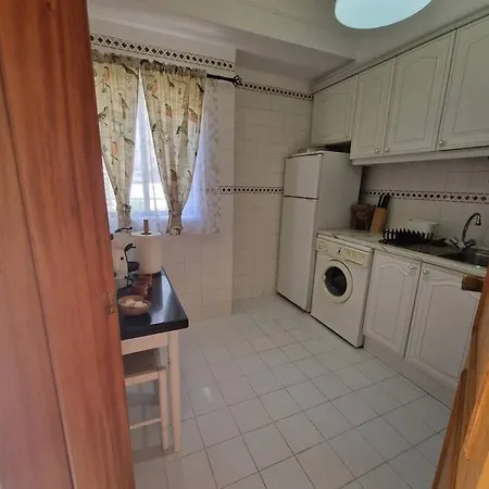 Charming Beachside Apartment- The Perfect Getaway! Albufeira Exterior photo