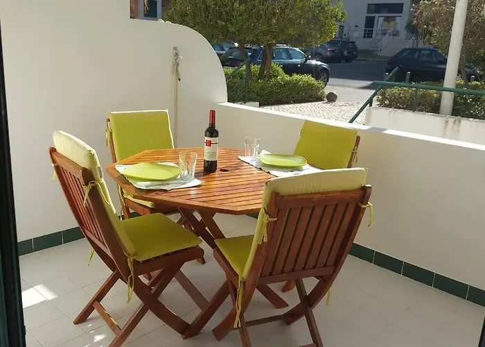 Charming Beachside Apartment- The Perfect Getaway!