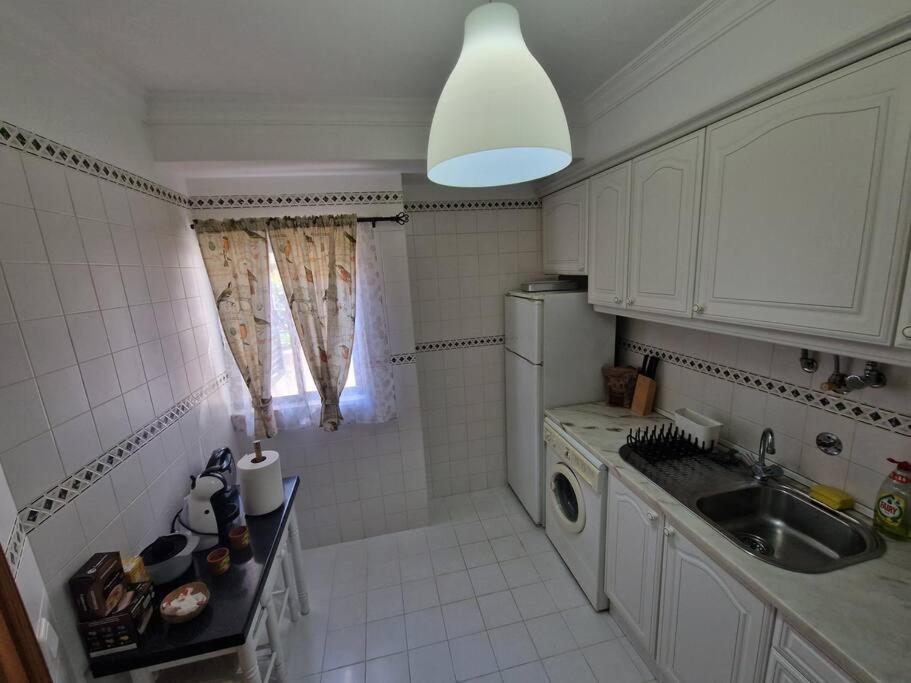 Apartment Charming Beachside Apartment- The Perfect Getaway! *