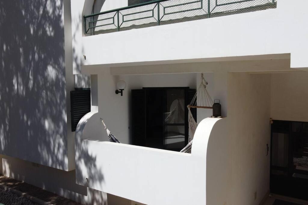 Charming Beachside Apartment- The Perfect Getaway! * Albufeira