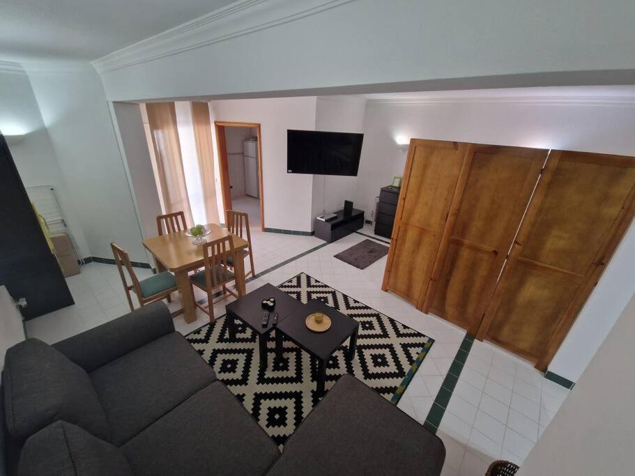 Charming Beachside Apartment- The Perfect Getaway! *